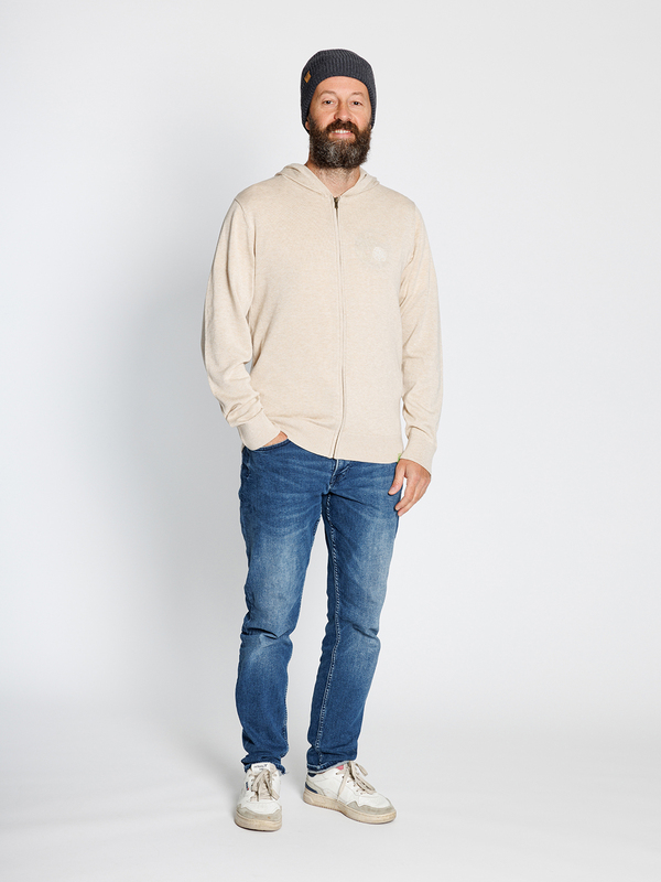 Strickjacke mit Kapuze3